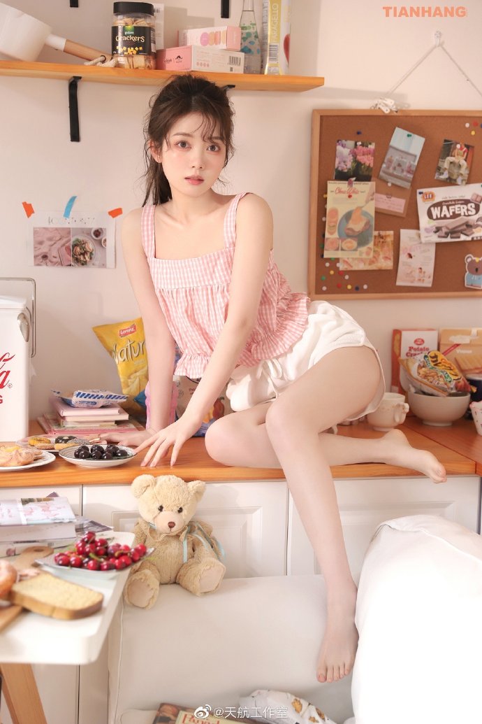 微博美女：今天仍然是自己喜欢的样子✌♀️：@豆梓Dou 