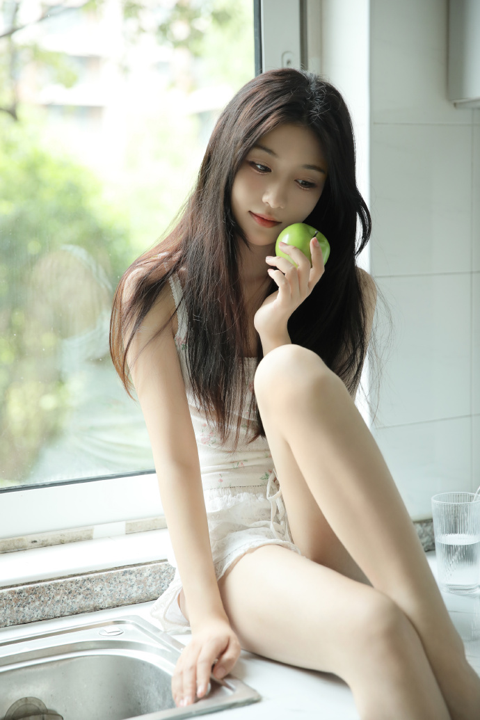 微博美女：青苹果味的下午摄影@是桔子阿