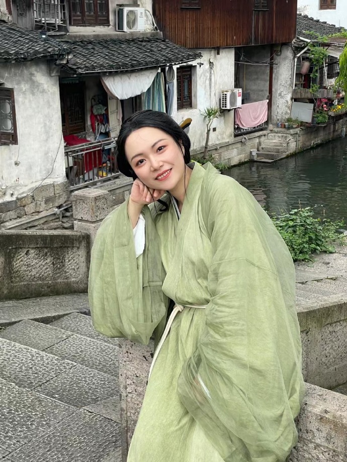 微博美女：老天爷 又是好久忘记发微博南京约拍