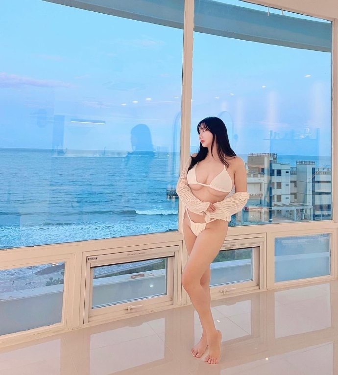 微博美女：honey___vivi 