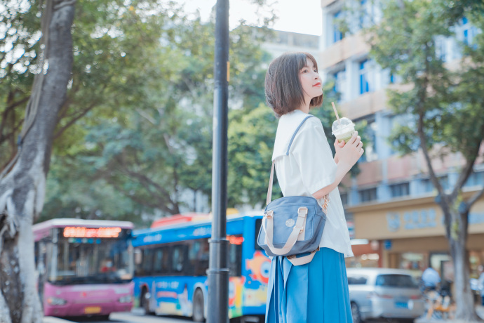 微博美女：我和夏天有个约会@河豚抚子 小哥吉吉